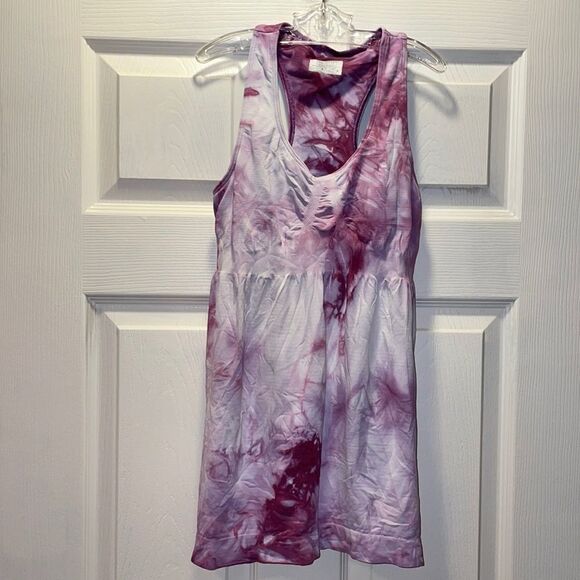 ✨Athleta Magenta Tie Dye Tank - Picture 1 of 6